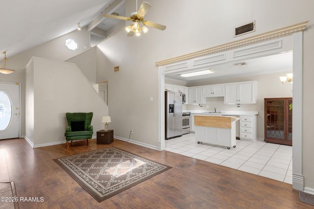 139 Sugarcreek Drive, Youngsville, LA 70592