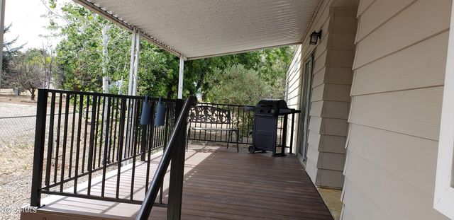 10330 E Manzanita Trail, Dewey, AZ 86327