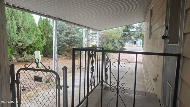 10330 E Manzanita Trail, Dewey, AZ 86327