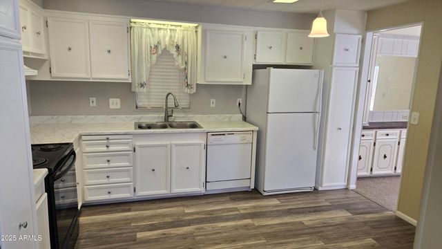 10330 E Manzanita Trail, Dewey, AZ 86327