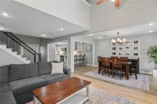 221 Woodbridge Lane, Kansas City, MO 64145