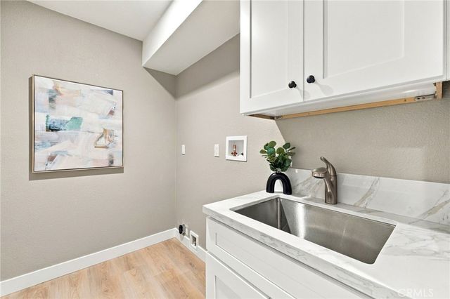 2001 Carfax, Long Beach, CA 90815