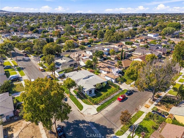 2001 Carfax, Long Beach, CA 90815