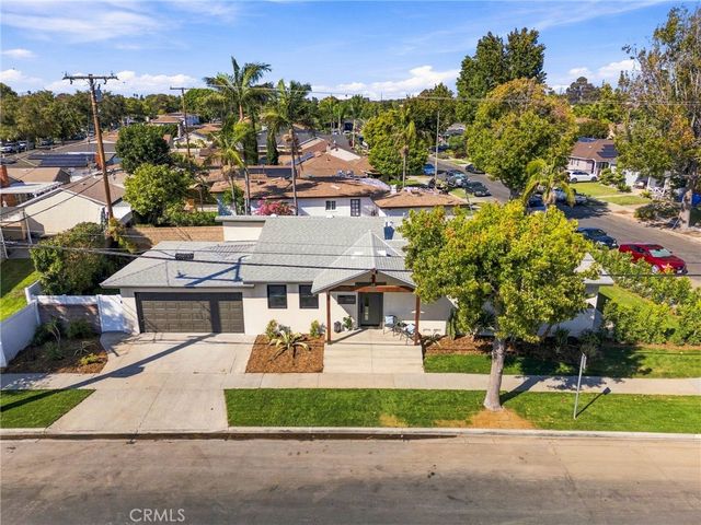 2001 Carfax, Long Beach, CA 90815