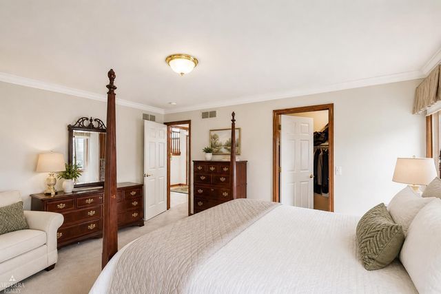 47715 Beacon Square Drive, Macomb, MI 48044