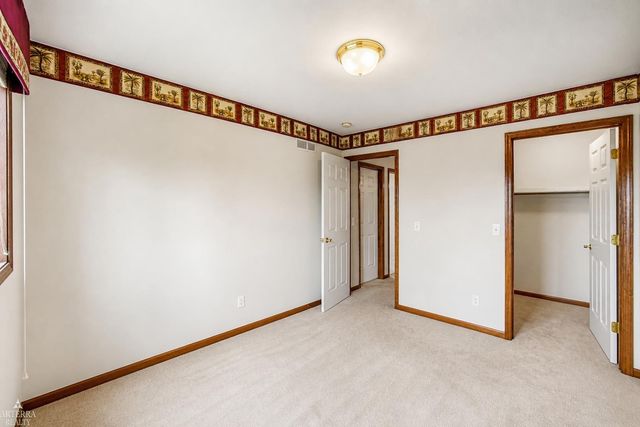 47715 Beacon Square Drive, Macomb, MI 48044