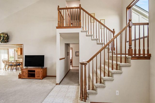 47715 Beacon Square Drive, Macomb, MI 48044