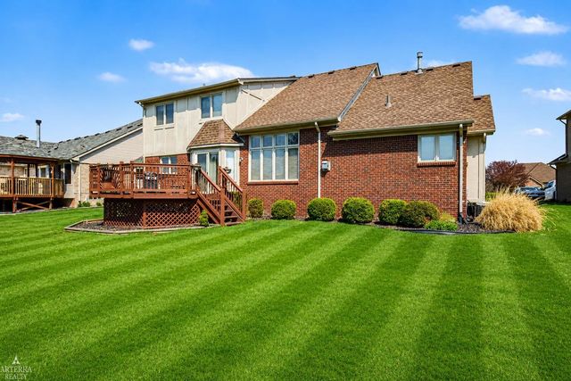 47715 Beacon Square Drive, Macomb, MI 48044
