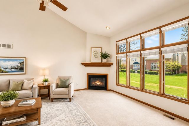 47715 Beacon Square Drive, Macomb, MI 48044