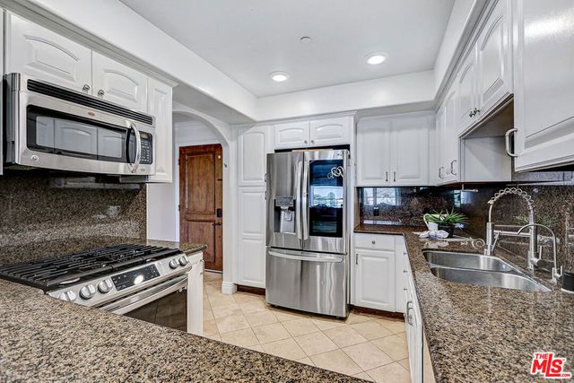 1520 S Shenandoah Street 304, Los Angeles, CA 90035