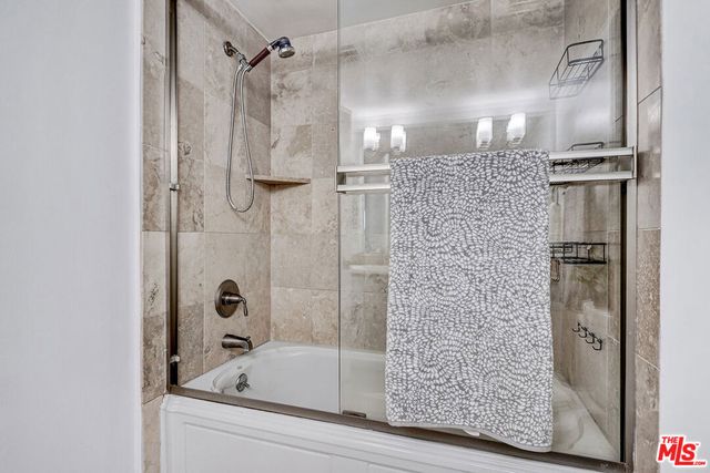 1520 S Shenandoah Street 304, Los Angeles, CA 90035