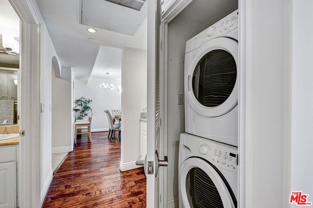 1520 S Shenandoah Street 304, Los Angeles, CA 90035