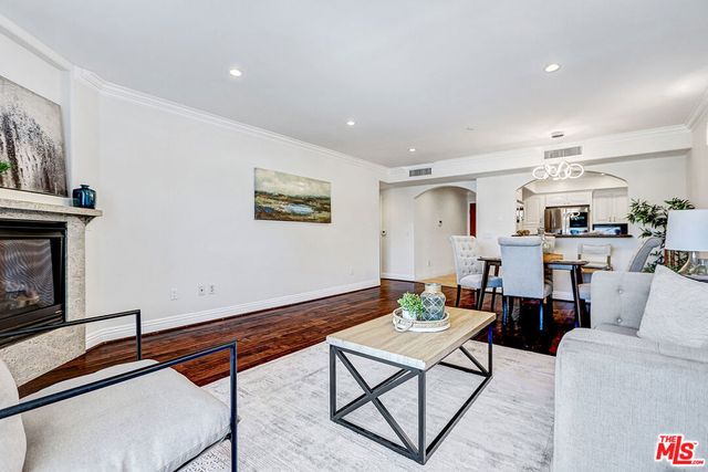 1520 S Shenandoah Street 304, Los Angeles, CA 90035