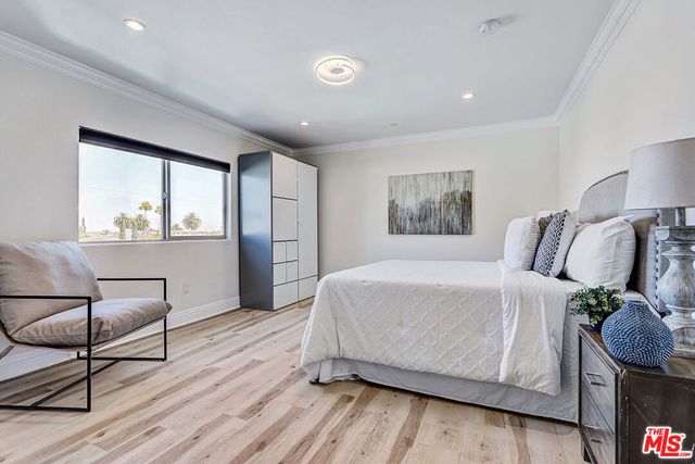1520 S Shenandoah Street 304, Los Angeles, CA 90035