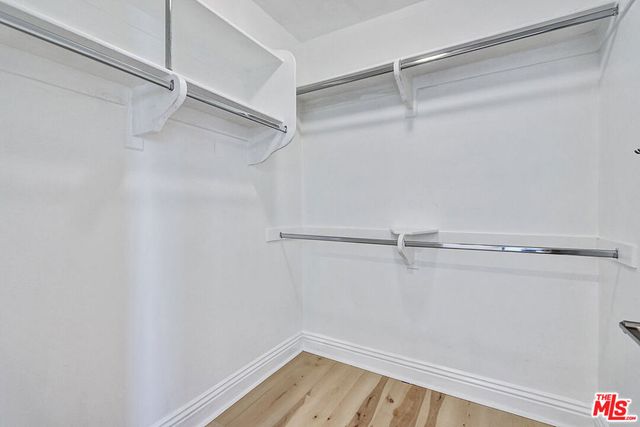 1520 S Shenandoah Street 304, Los Angeles, CA 90035