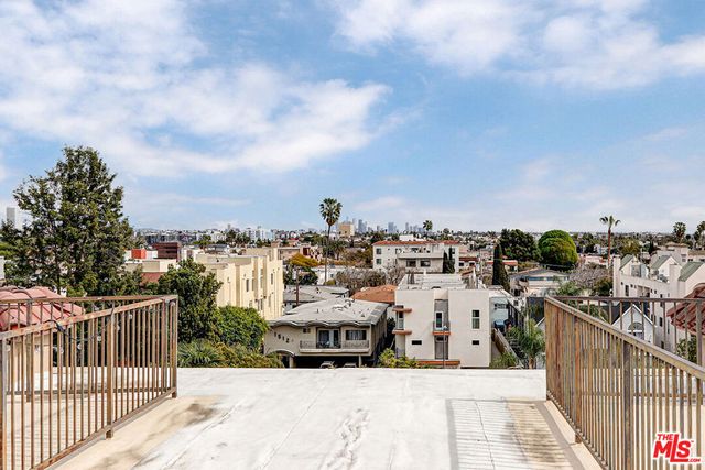 1520 S Shenandoah Street 304, Los Angeles, CA 90035