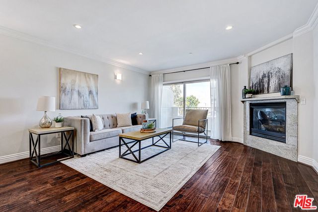 1520 S Shenandoah Street 304, Los Angeles, CA 90035