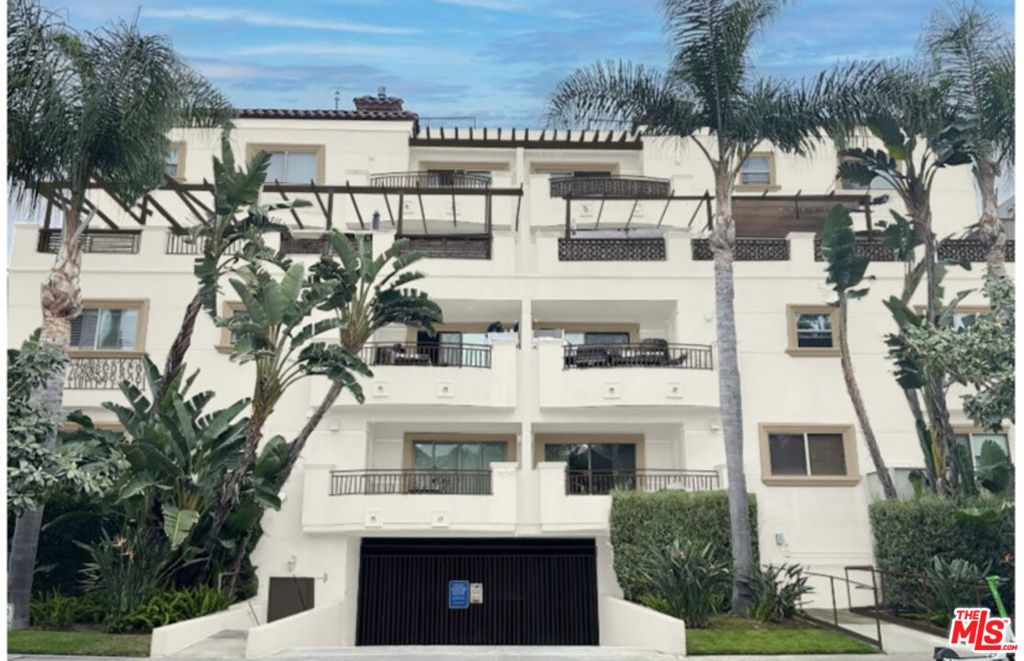 1520 S Shenandoah Street 304, Los Angeles, CA 90035