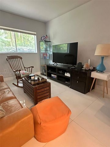 665 NE 83rd Ter 115, Miami, FL 33138