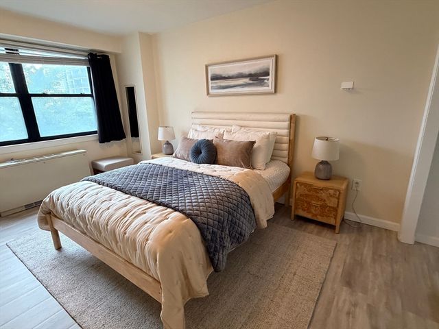 9 Hawthorne Pl 7H, Boston, MA 02114