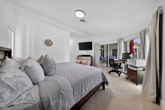 113 Egret, Greenacres, FL 33413