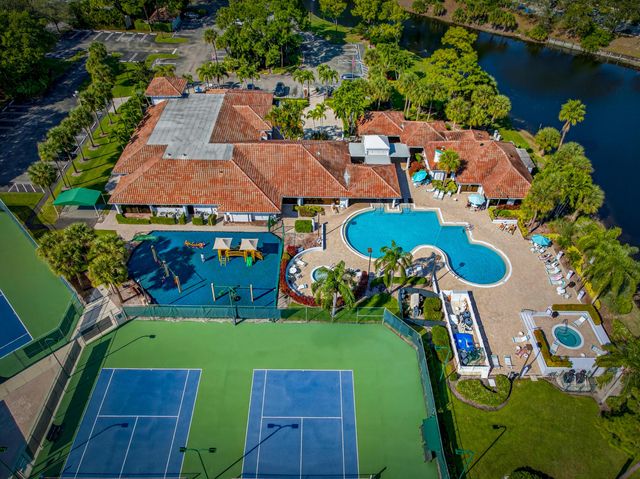 113 Egret, Greenacres, FL 33413