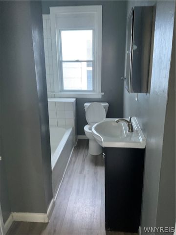 44 Aldrich Place, Buffalo, NY 14220