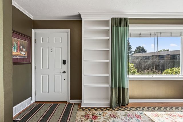 4650 S 700 E, Murray, UT 84107