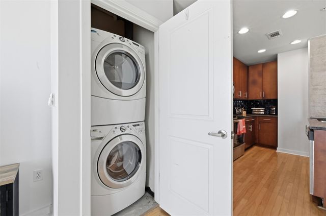 360 Nueces ST 2706, Austin, TX 78701