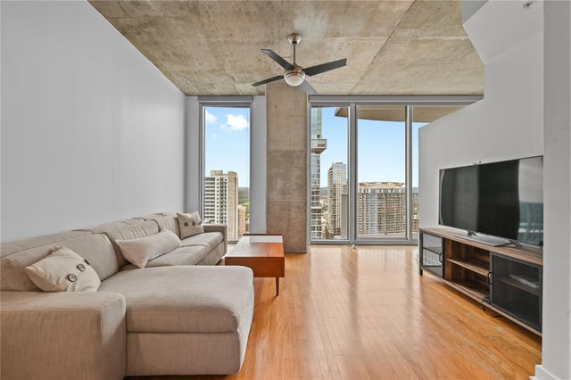 360 Nueces ST 2706, Austin, TX 78701