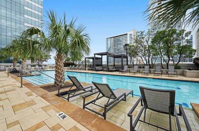 360 Nueces ST 2706, Austin, TX 78701