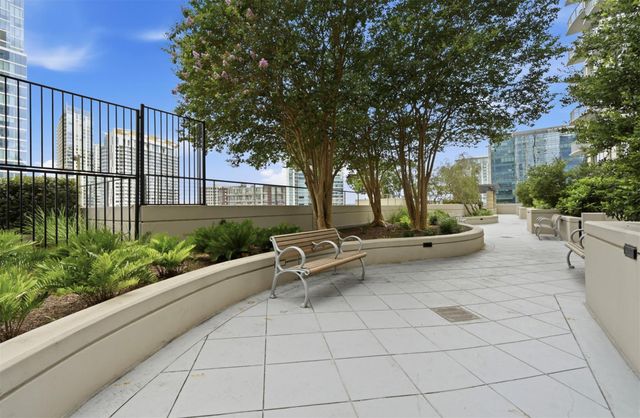 360 Nueces ST 2706, Austin, TX 78701