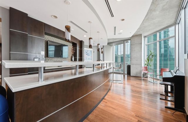 360 Nueces ST 2706, Austin, TX 78701