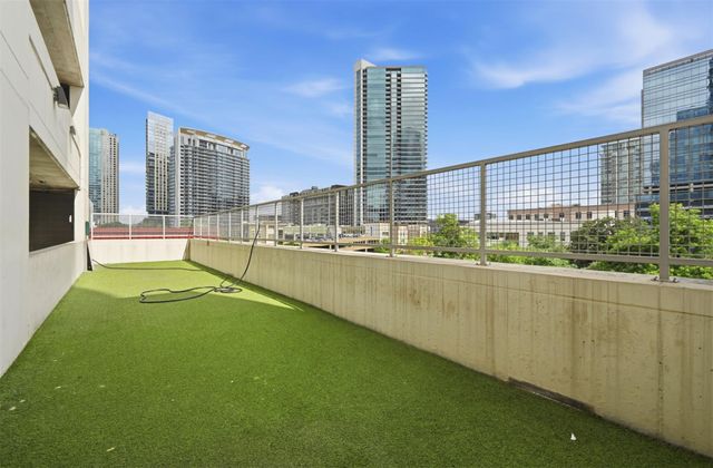 360 Nueces ST 2706, Austin, TX 78701