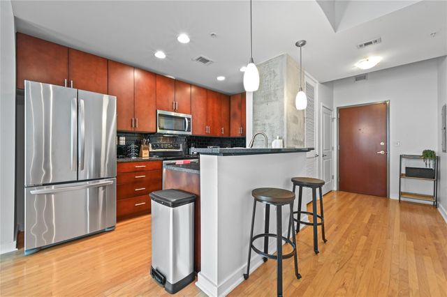 360 Nueces ST 2706, Austin, TX 78701