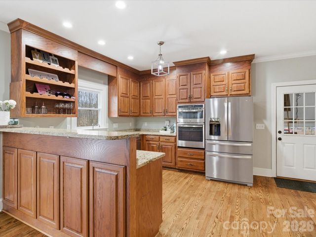 6700 Tree Hill Road, Matthews, NC 28104