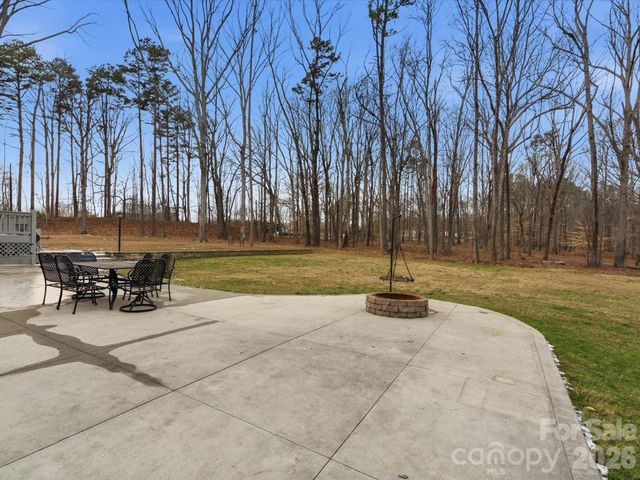 6700 Tree Hill Road, Matthews, NC 28104
