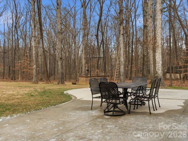 6700 Tree Hill Road, Matthews, NC 28104