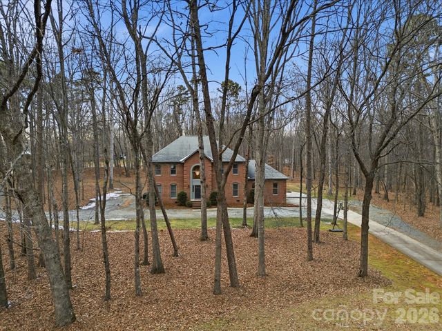 6700 Tree Hill Road, Matthews, NC 28104