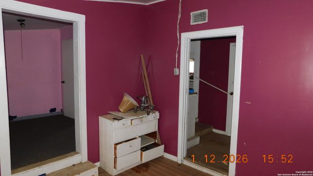 522 Avenue B, Poteet, TX 78065