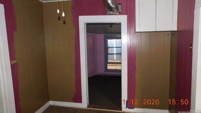 522 Avenue B, Poteet, TX 78065