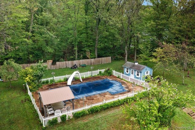 7 Hujay Terrace, Wappingers Falls, NY 12590