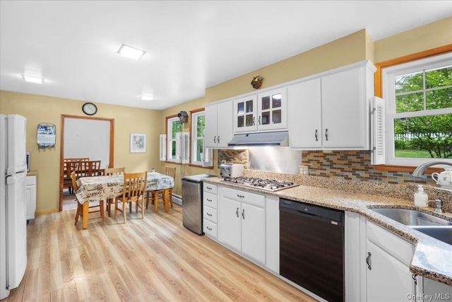 7 Hujay Terrace, Wappingers Falls, NY 12590