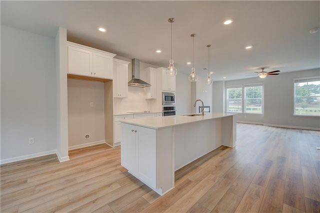 3006 Daybreak Lane, Newnan, GA 30265