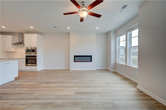 3006 Daybreak Lane, Newnan, GA 30265