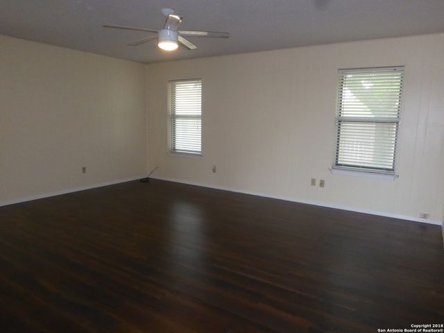 11002 Gaylord Dr, San Antonio, TX 78224