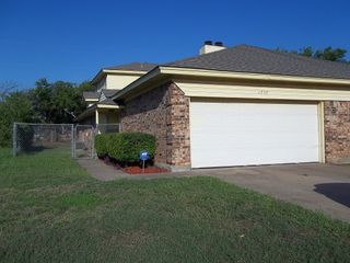 1757 Carrington Drive, Glenn Heights, TX 75154