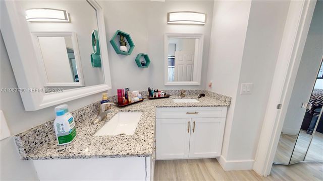 809 NW 170th Terrace 26, Pembroke Pines, FL 33028