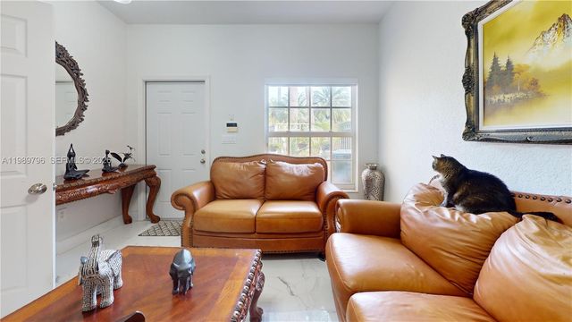 809 NW 170th Terrace 26, Pembroke Pines, FL 33028