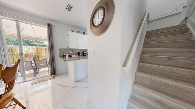 809 NW 170th Terrace 26, Pembroke Pines, FL 33028